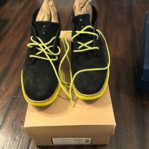 Men’s Size 6.5 or Women’s Size 9 Cole Hann Lunar Grand Chukka.